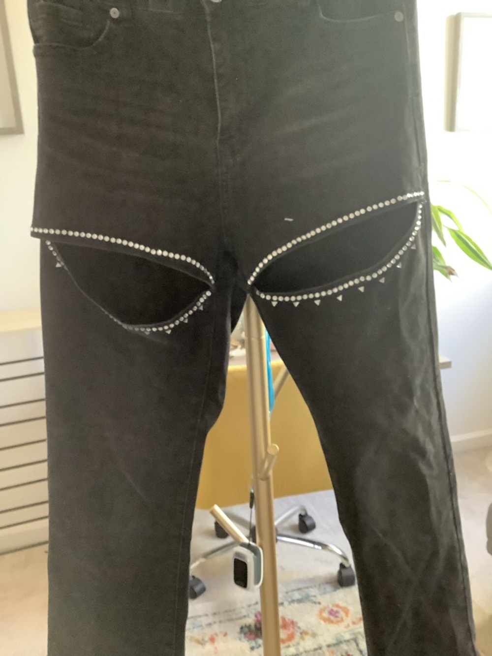 Black Rhinestone-Trim Jeans - Picture 2 of 3